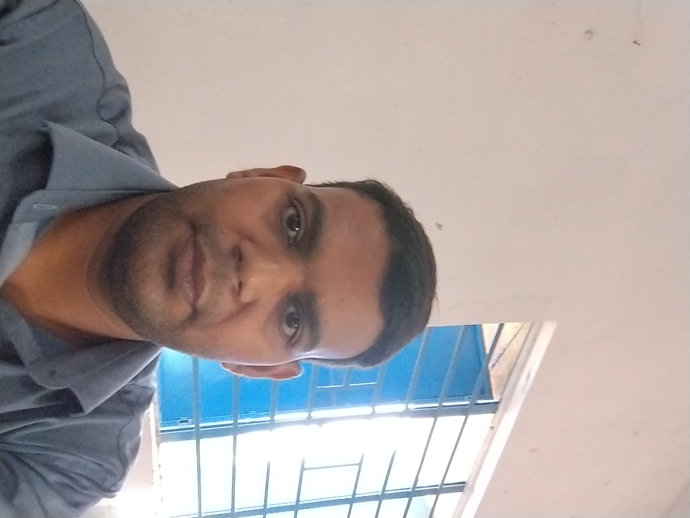 member-img