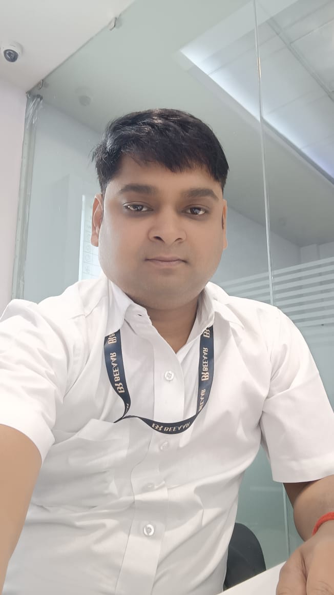 member-img