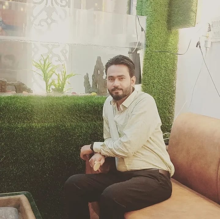 member-img