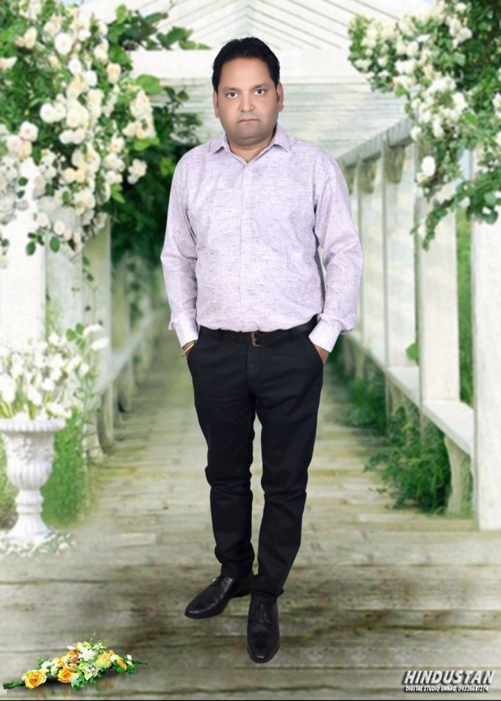 member-img