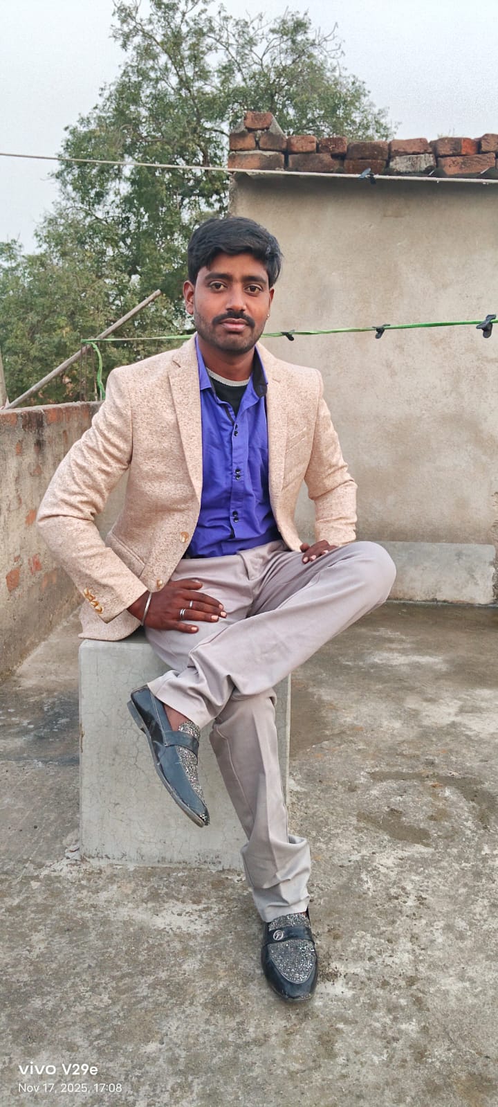 member-img