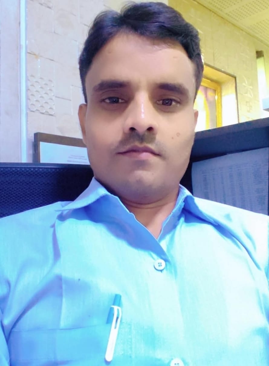member-img