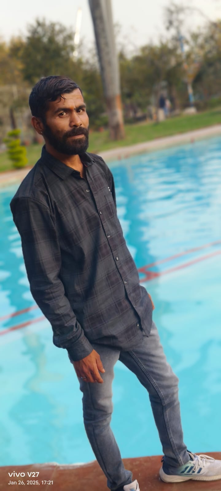 member-img